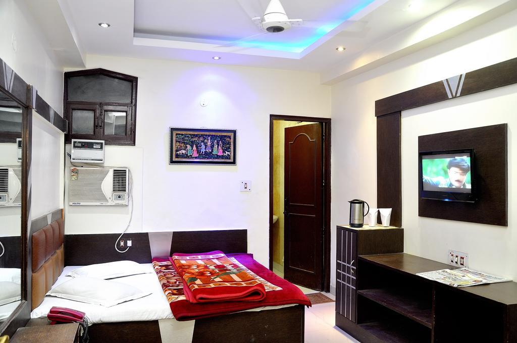 Hotel Peace Point - 1 Min Walking Distance From Station نيودلهي المظهر الخارجي الصورة