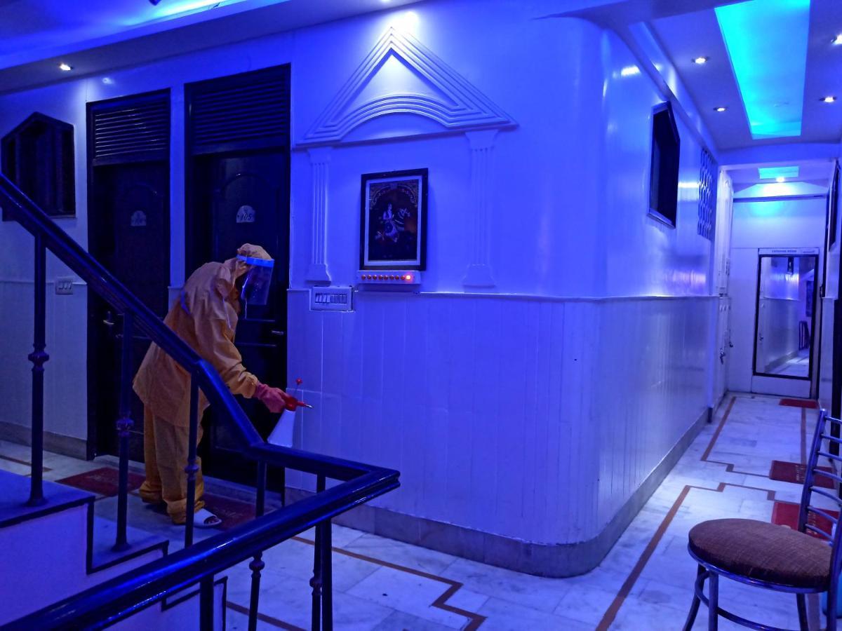 Hotel Peace Point - 1 Min Walking Distance From Station نيودلهي المظهر الخارجي الصورة