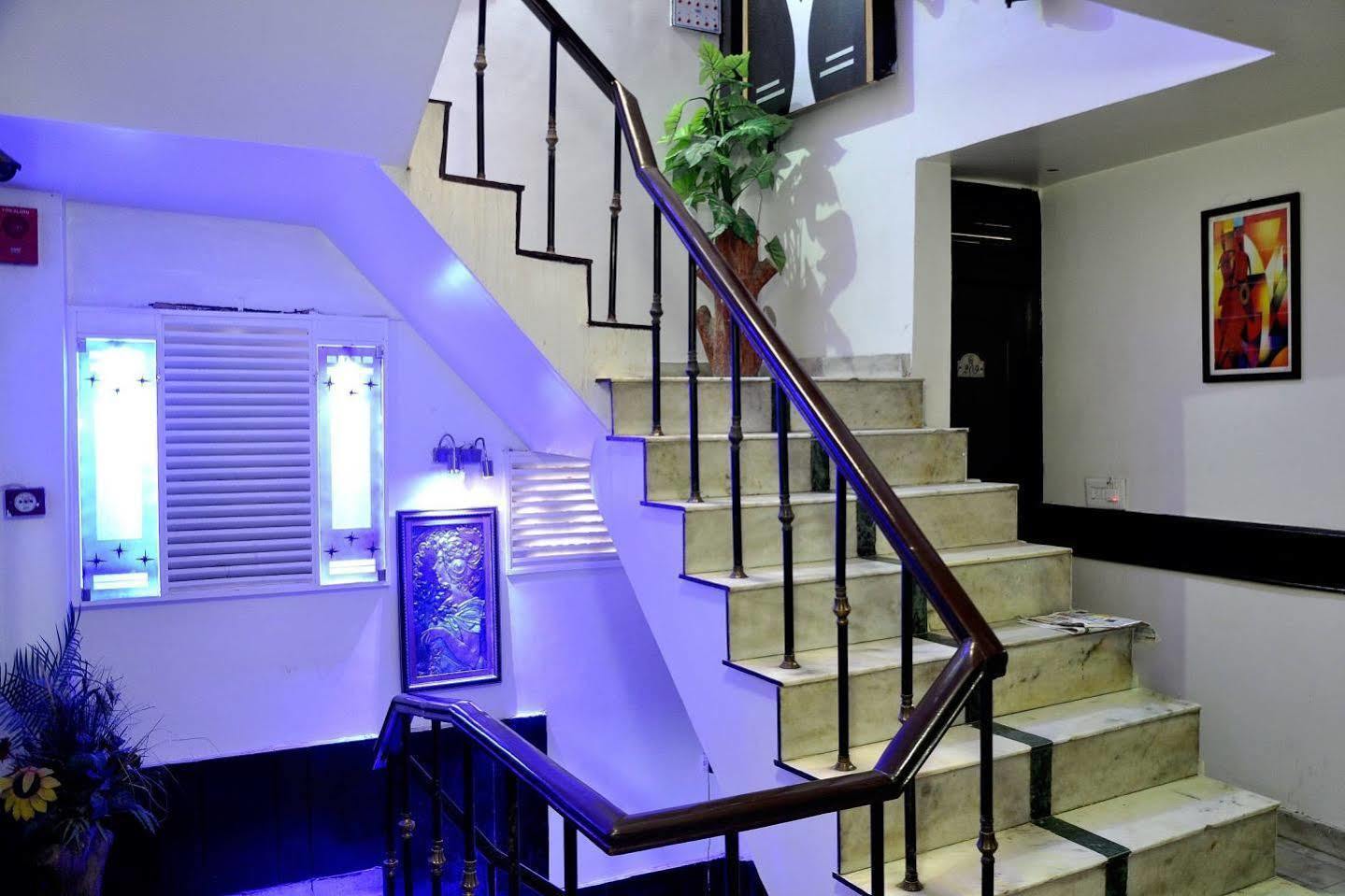 Hotel Peace Point - 1 Min Walking Distance From Station نيودلهي المظهر الخارجي الصورة