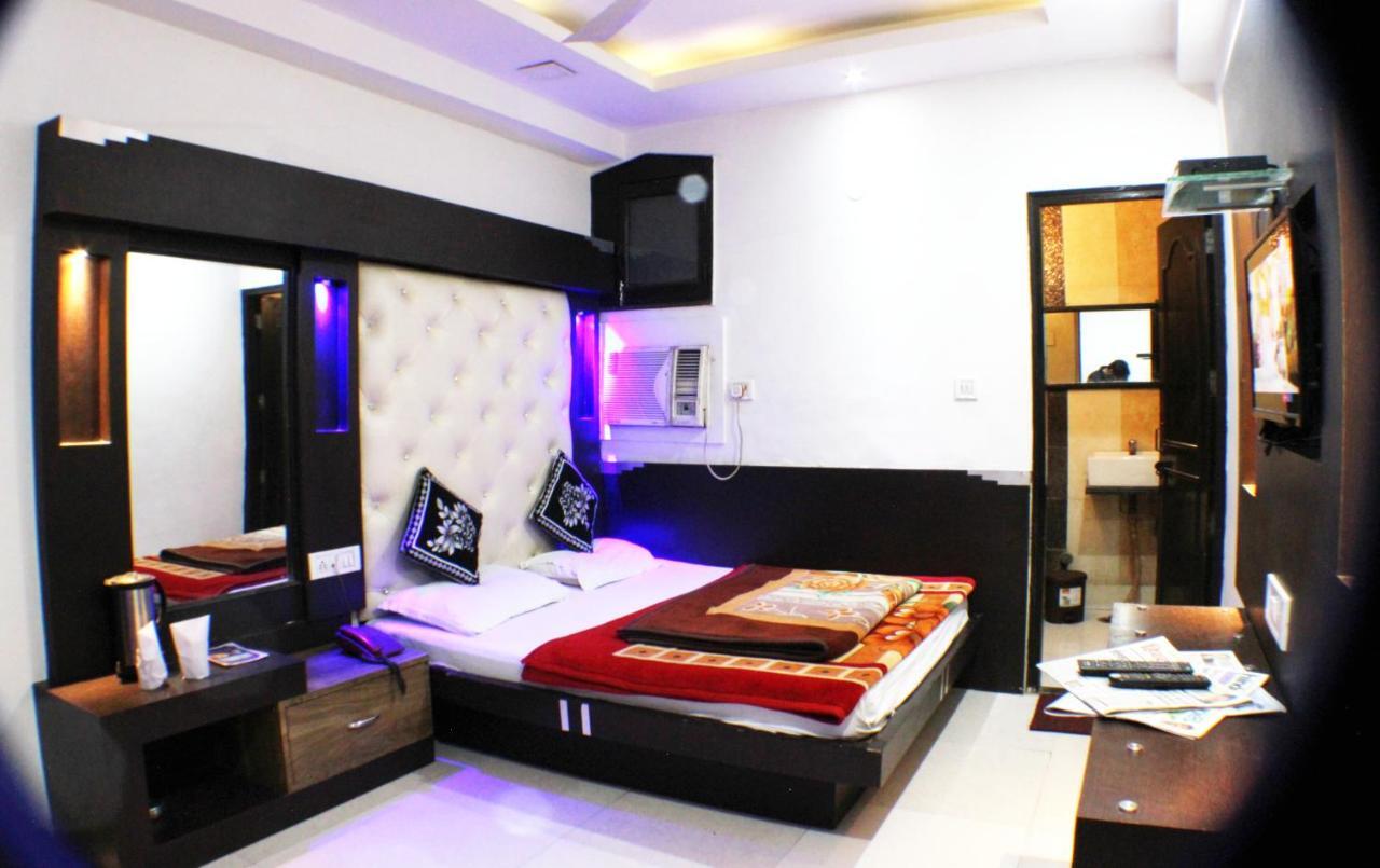Hotel Peace Point - 1 Min Walking Distance From Station نيودلهي المظهر الخارجي الصورة