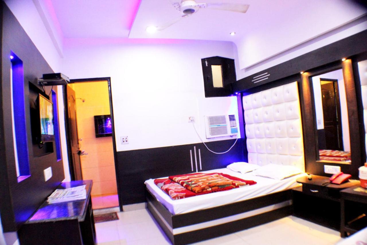 Hotel Peace Point - 1 Min Walking Distance From Station نيودلهي المظهر الخارجي الصورة