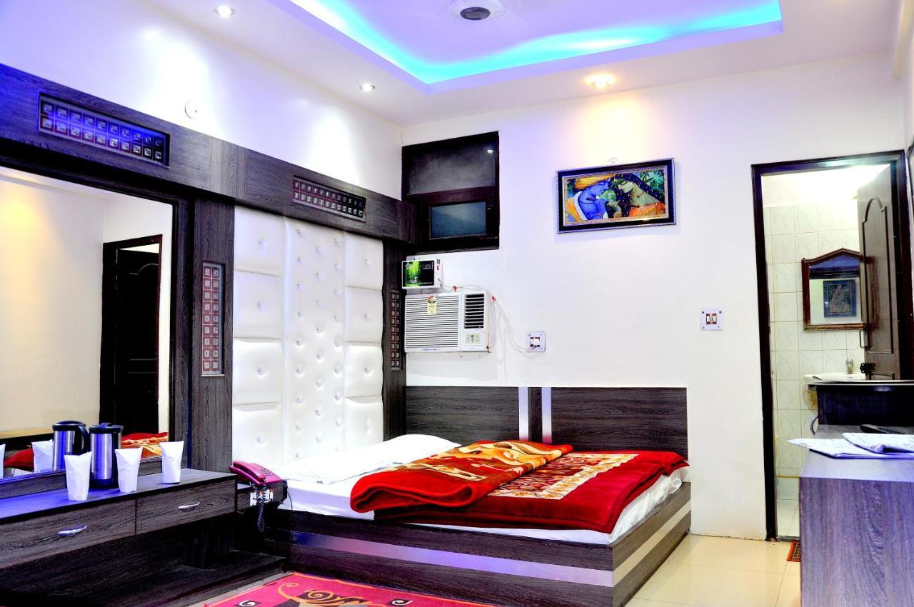 Hotel Peace Point - 1 Min Walking Distance From Station نيودلهي المظهر الخارجي الصورة