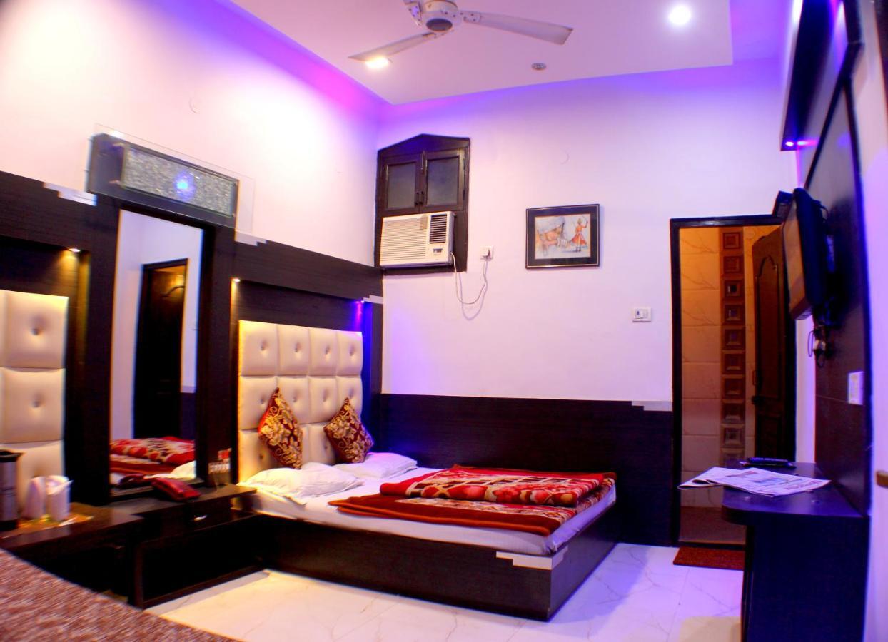 Hotel Peace Point - 1 Min Walking Distance From Station نيودلهي المظهر الخارجي الصورة