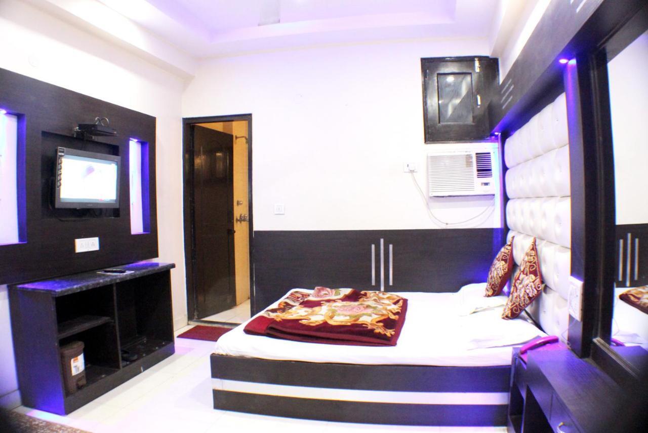 Hotel Peace Point - 1 Min Walking Distance From Station نيودلهي المظهر الخارجي الصورة